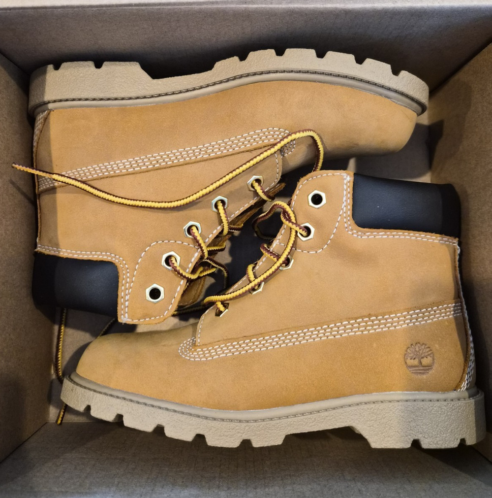 Timberland Classic 6in Waterproof Boot Wheat Nubuck Unisex Kids US 12
